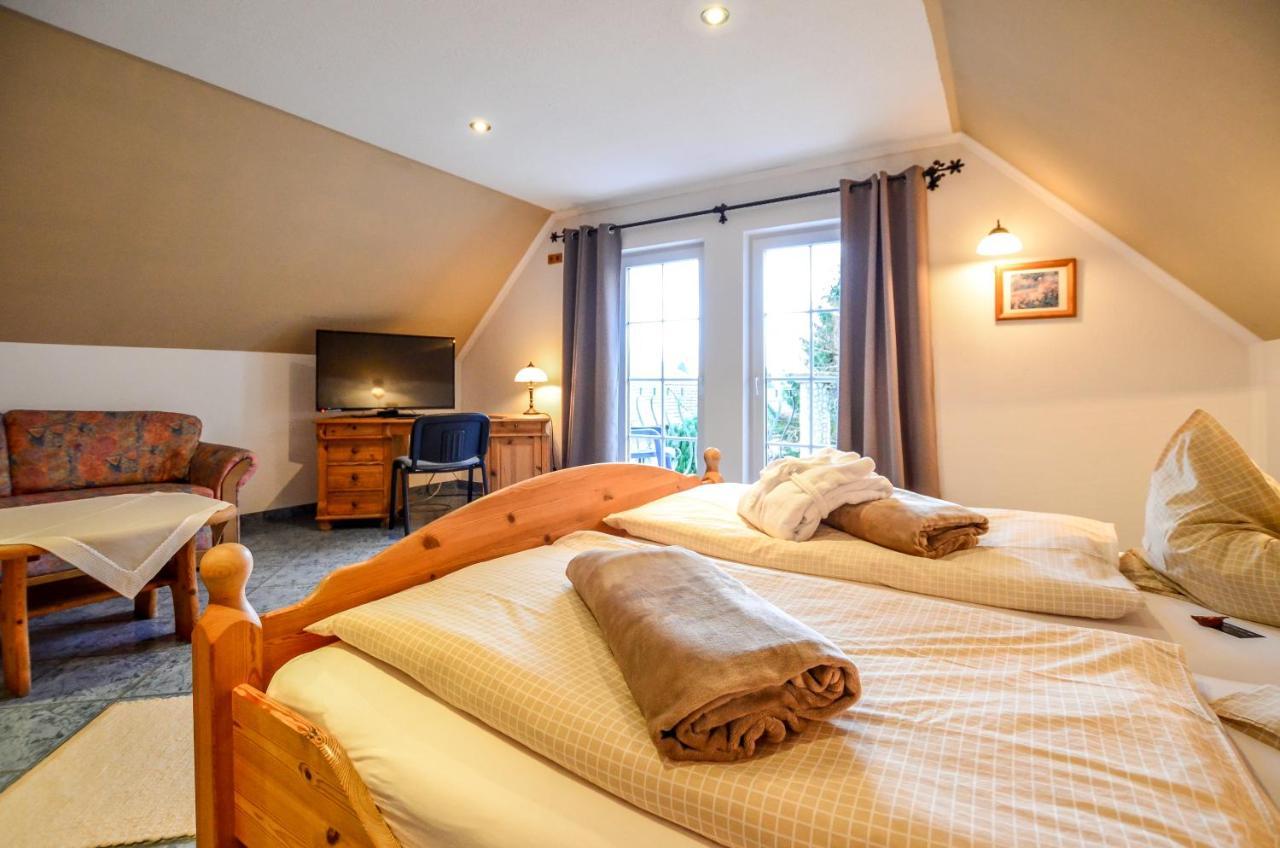 Hotel Landhaus Krombach 엘켄로트 외부 사진